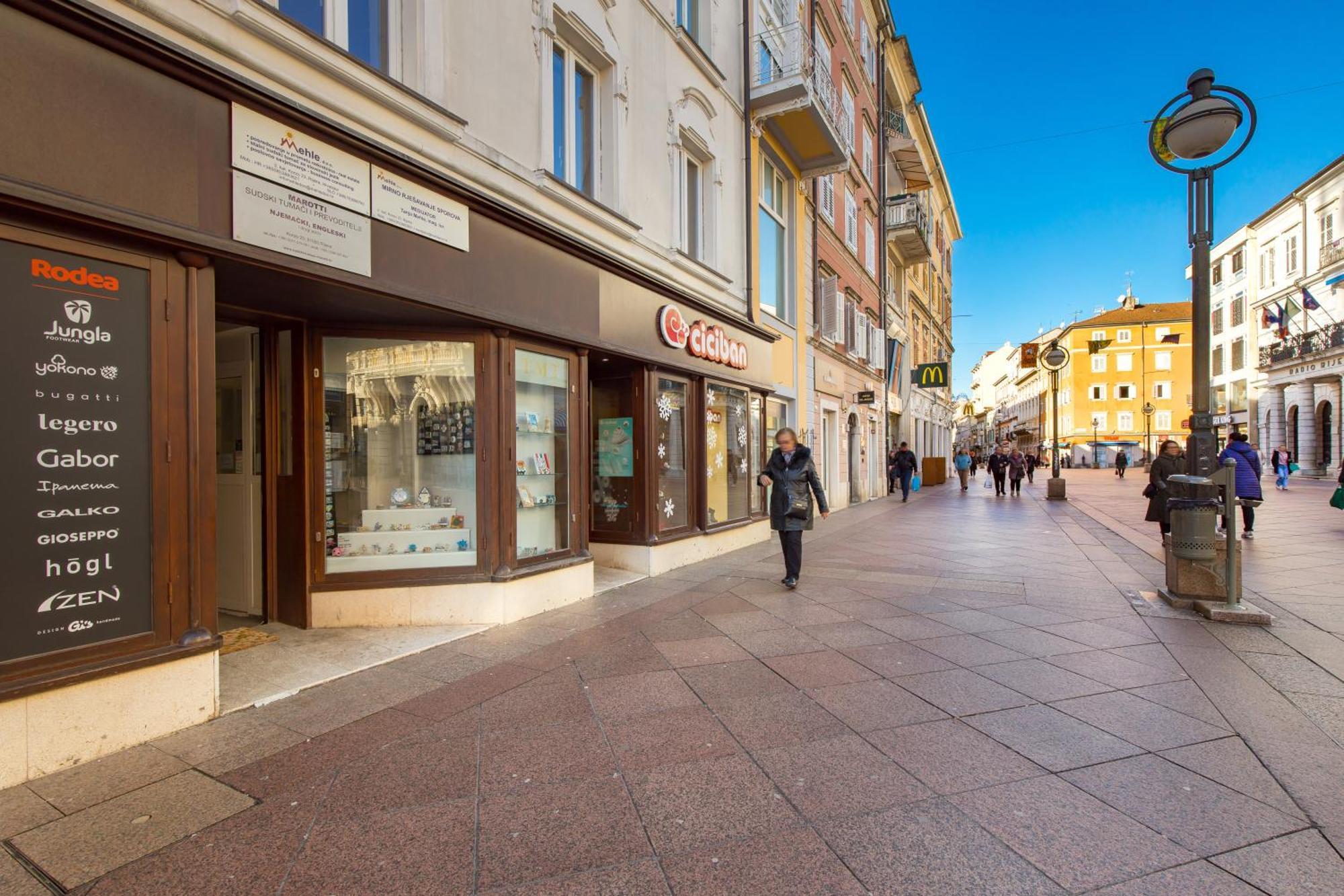 Apartments Neo Rijeka Exterior photo